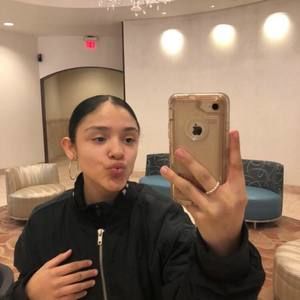 Meet your Posher, Janina